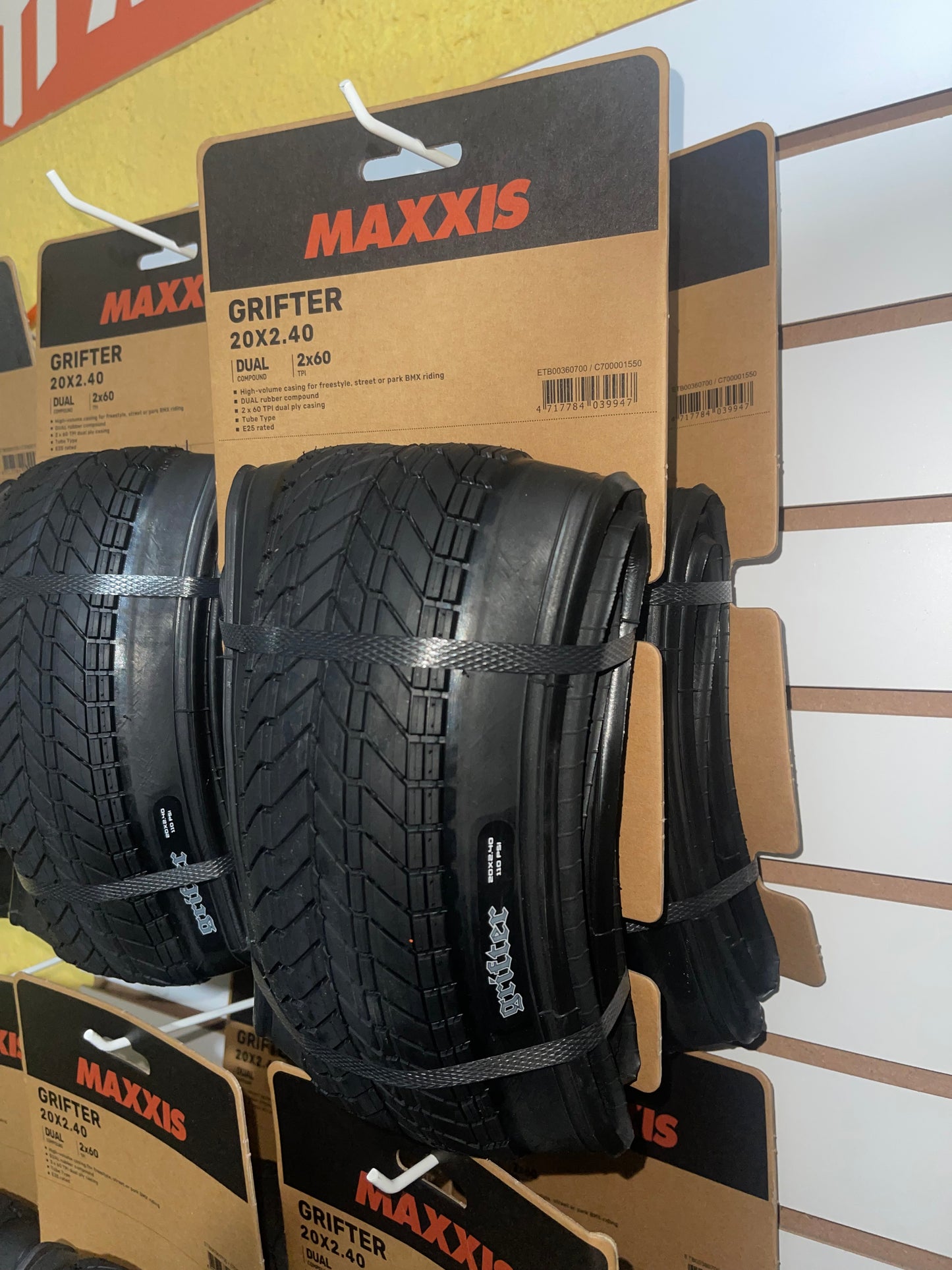 LLANTA MAXXIS GRIFTER
